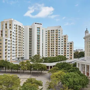 https://southern-sun-waterfront.hotels-capetown.com