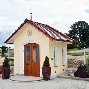 https://landhotel-zur-jurahohe.com-bavaria.com